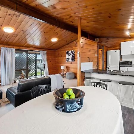 Comfortable Cosy Retreat 罗托鲁阿 外观 照片