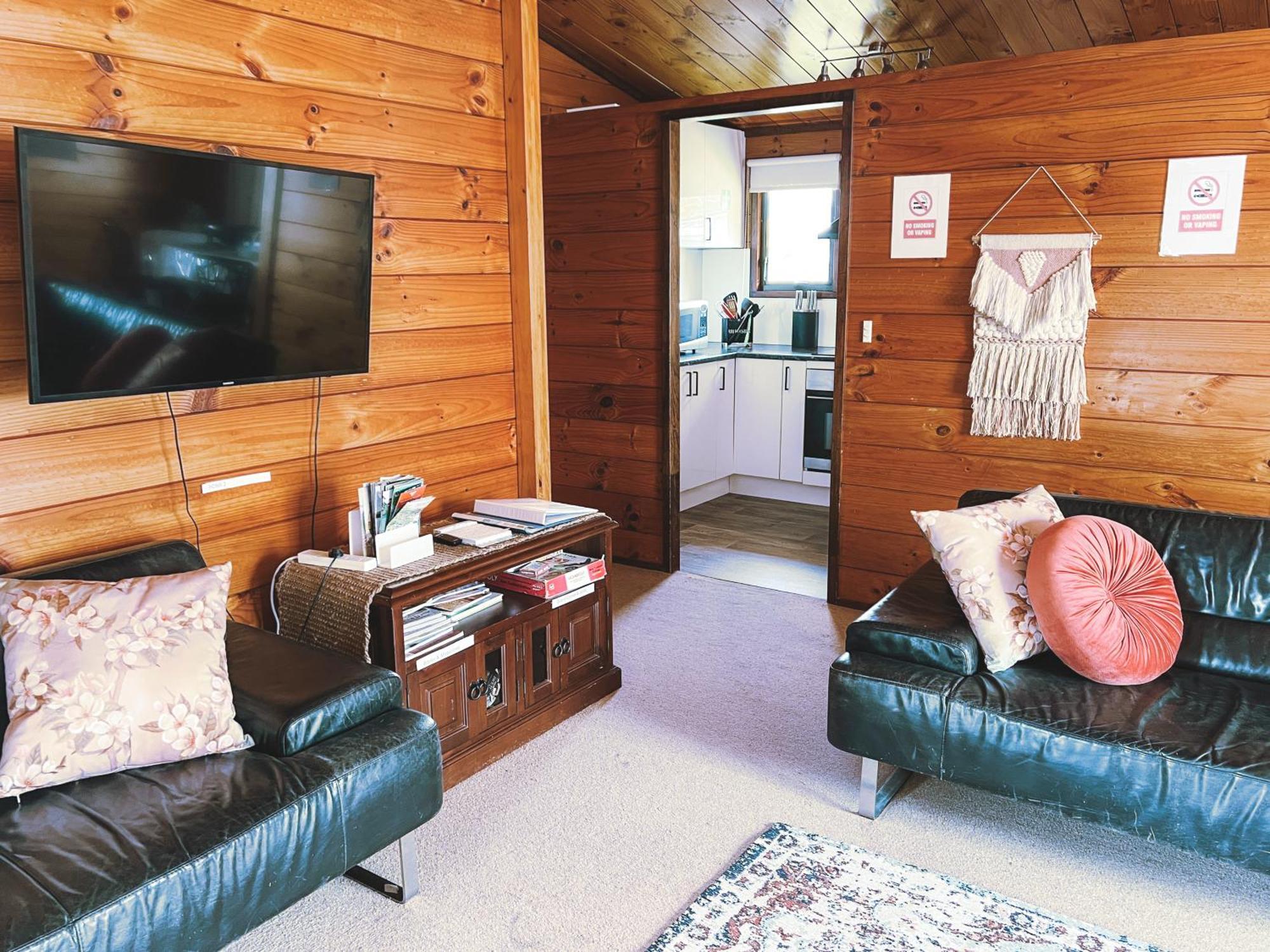 Comfortable Cosy Retreat 罗托鲁阿 外观 照片